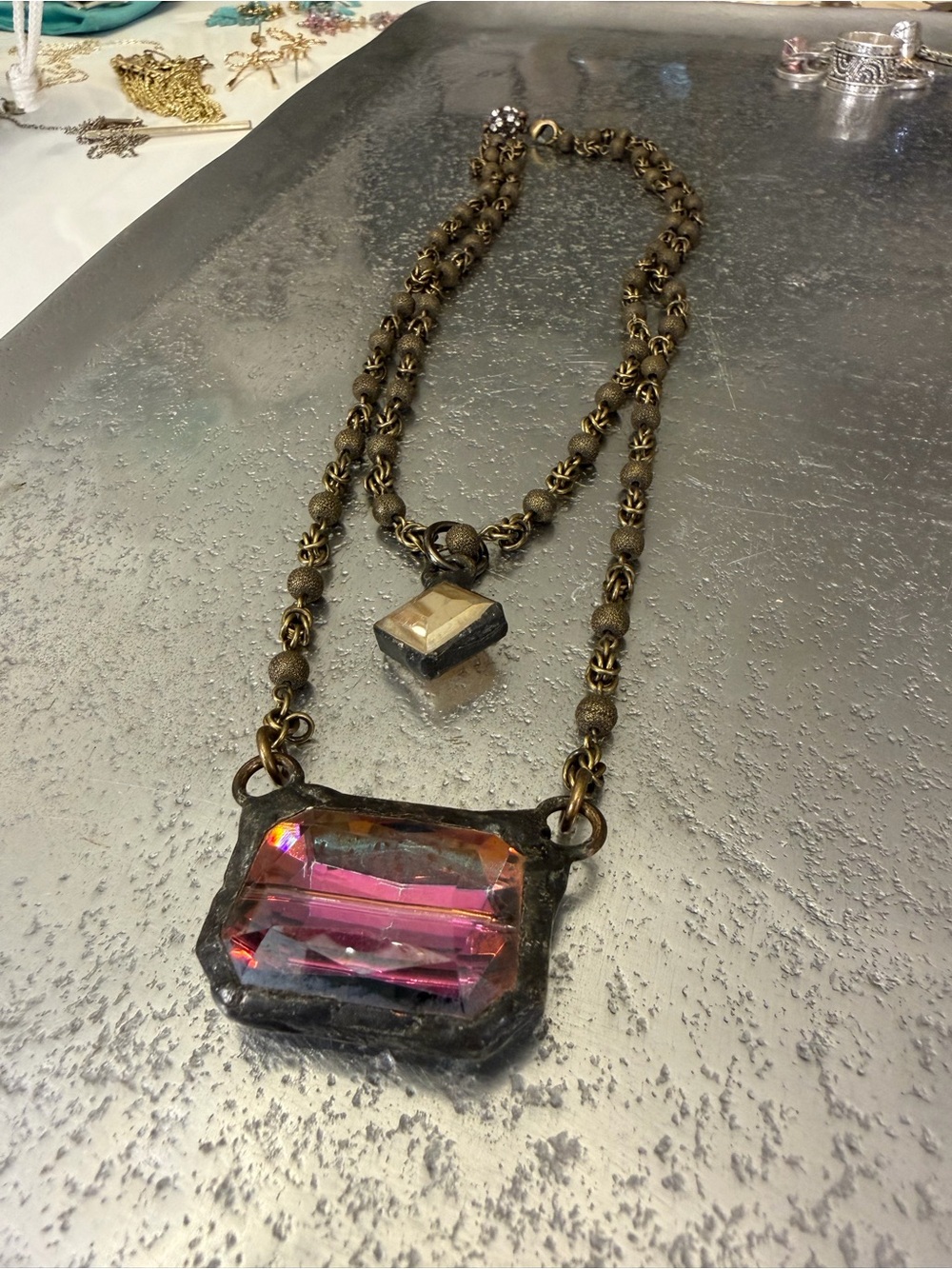 Vintage-Inspired Reversible Pink & Green Pendant Necklace - Picture 10 of 14